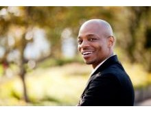 Magic White Smile Groom